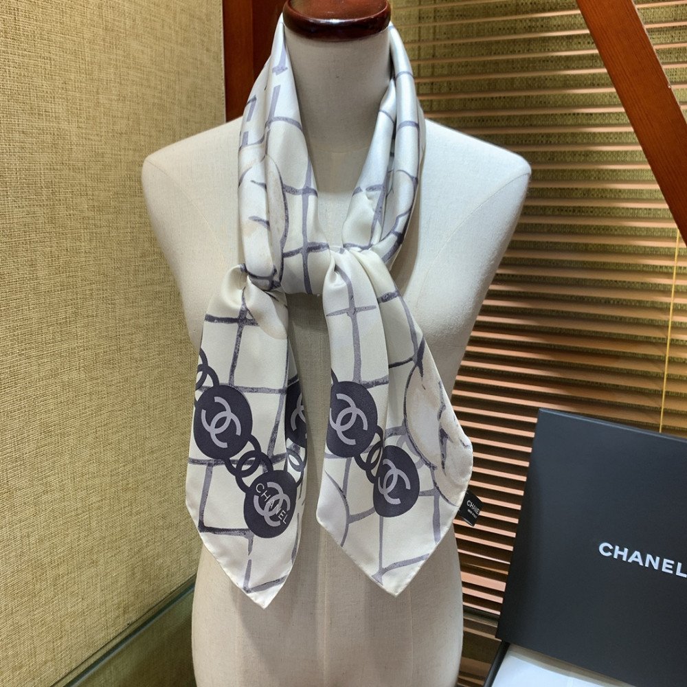 Chanel 100% silk 90cm square scarf!  