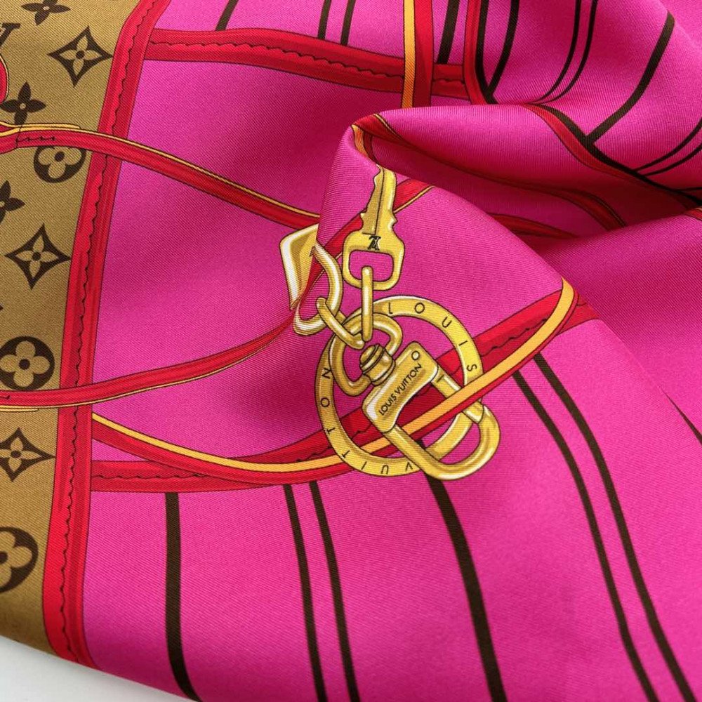 Louis Vuitton 100% Mulberry Silk 90cm Scarf!  