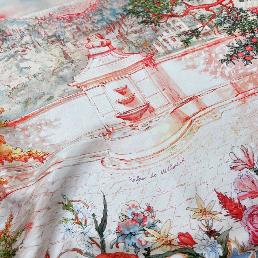 Louis Vuitton 100% Mulberry Silk 90cm Scarf!  