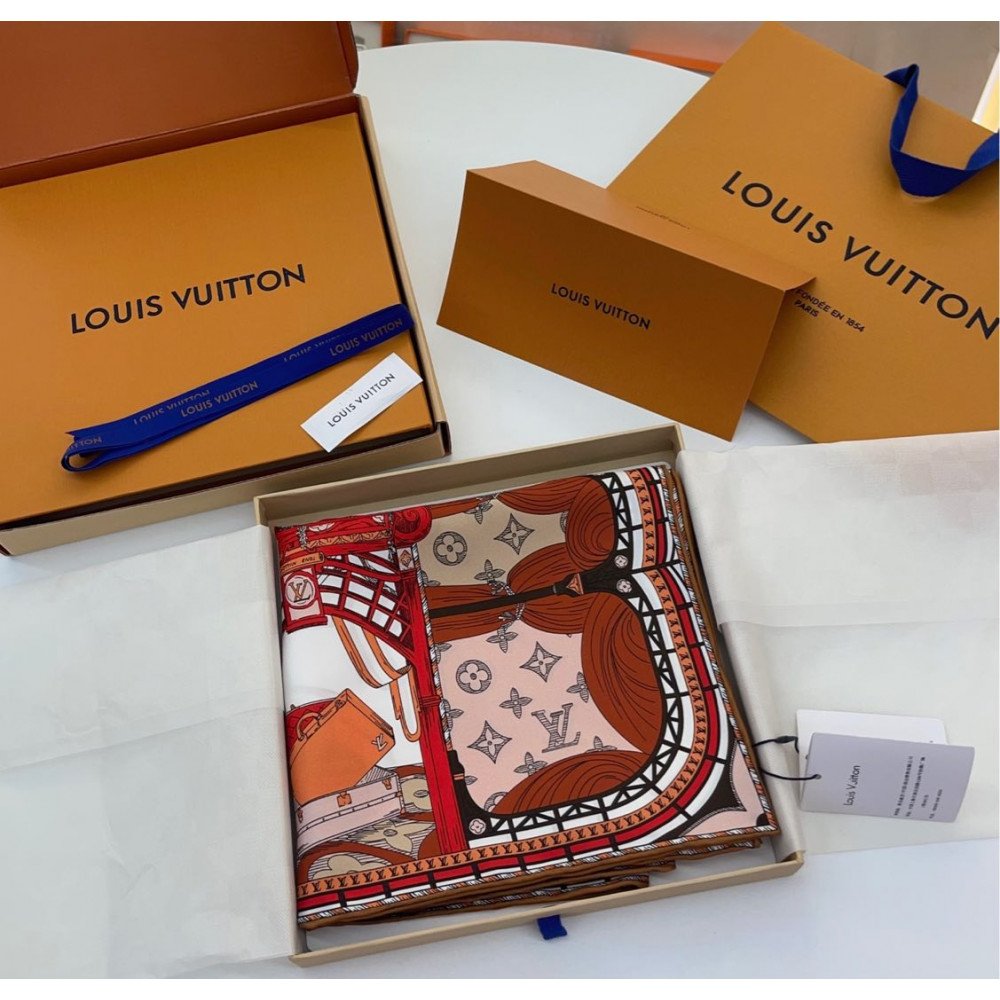 Louis Vuitton 100% Mulberry Silk 90cm Scarf!  