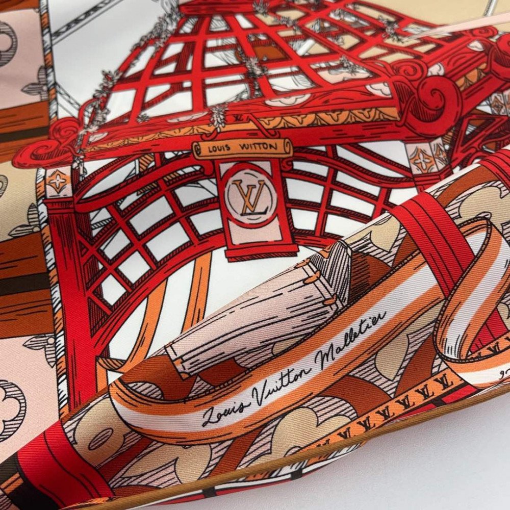 Louis Vuitton 100% Mulberry Silk 90cm Scarf!  