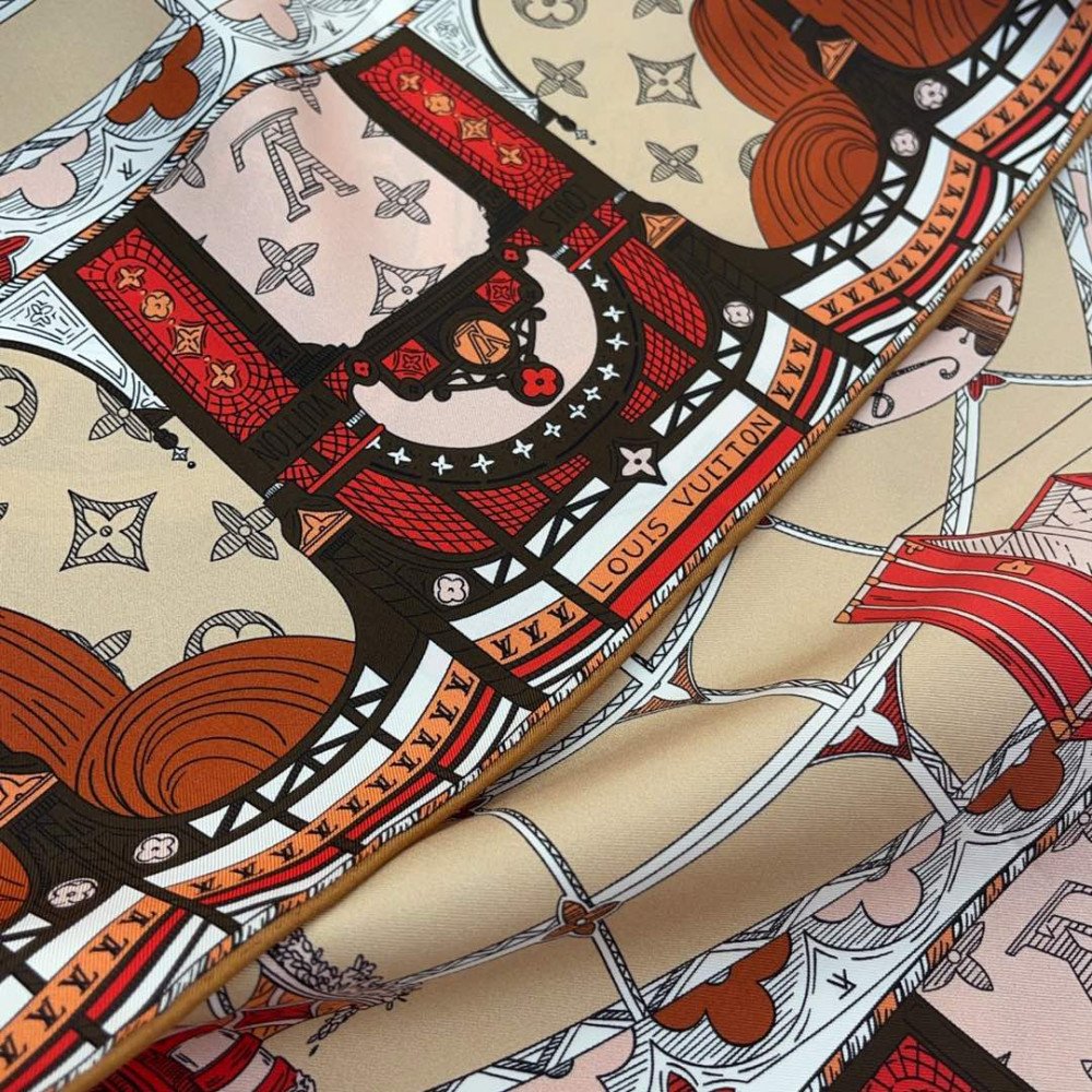 Louis Vuitton 100% Mulberry Silk 90cm Scarf!  