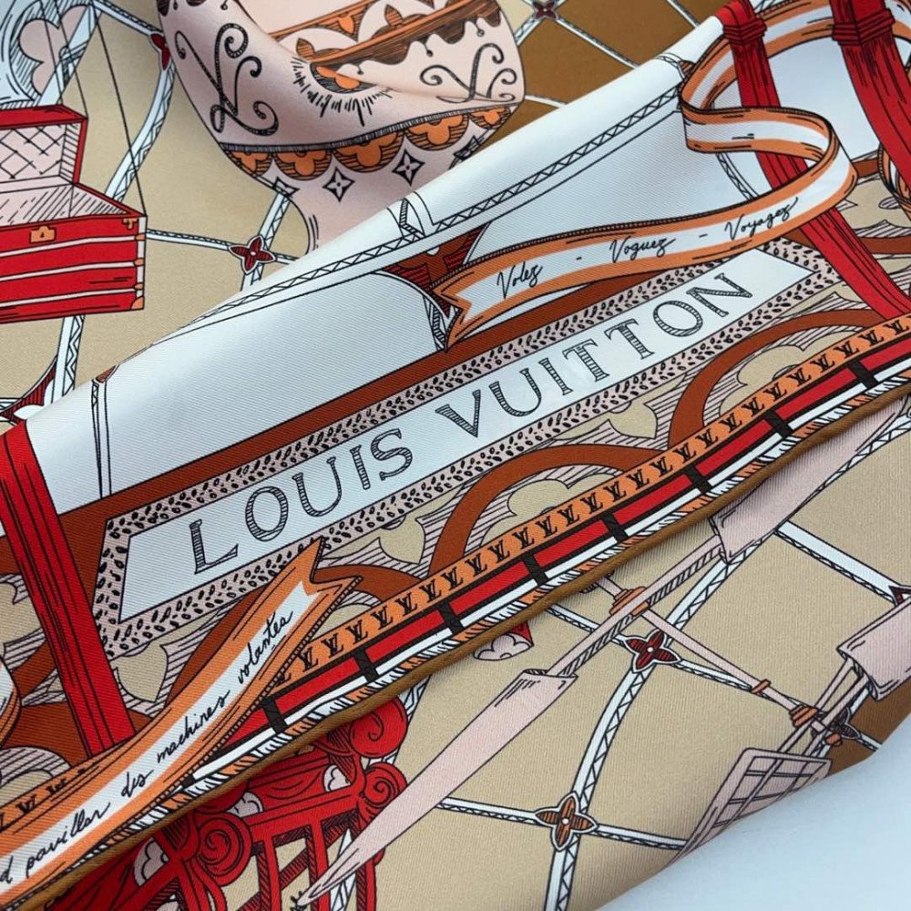 Louis Vuitton 100% Mulberry Silk 90cm Scarf!  