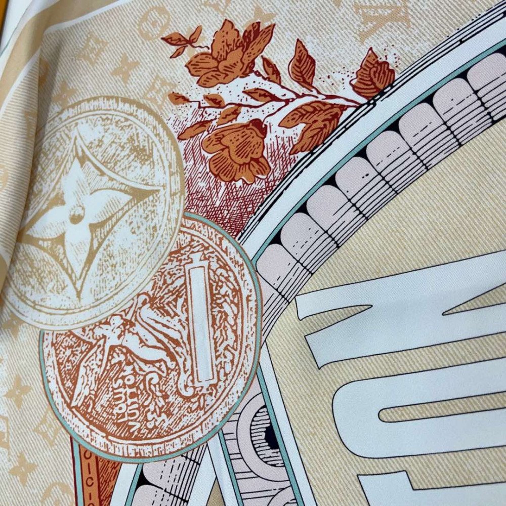 Louis Vuitton 100% Mulberry Silk 90cm Scarf!  