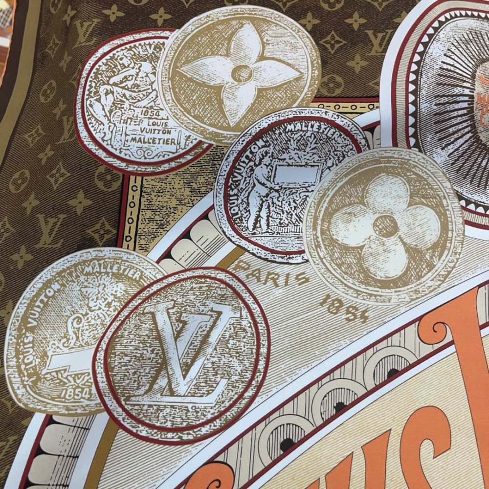 Louis Vuitton 100% Mulberry Silk 90cm Scarf!  