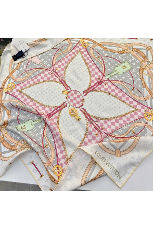 Louis Vuitton 100% Mulberry Silk 90cm Scarf!  