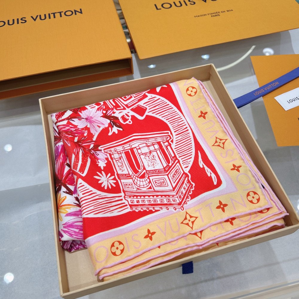 Louis Vuitton 100% Mulberry Silk 90cm Scarf!  