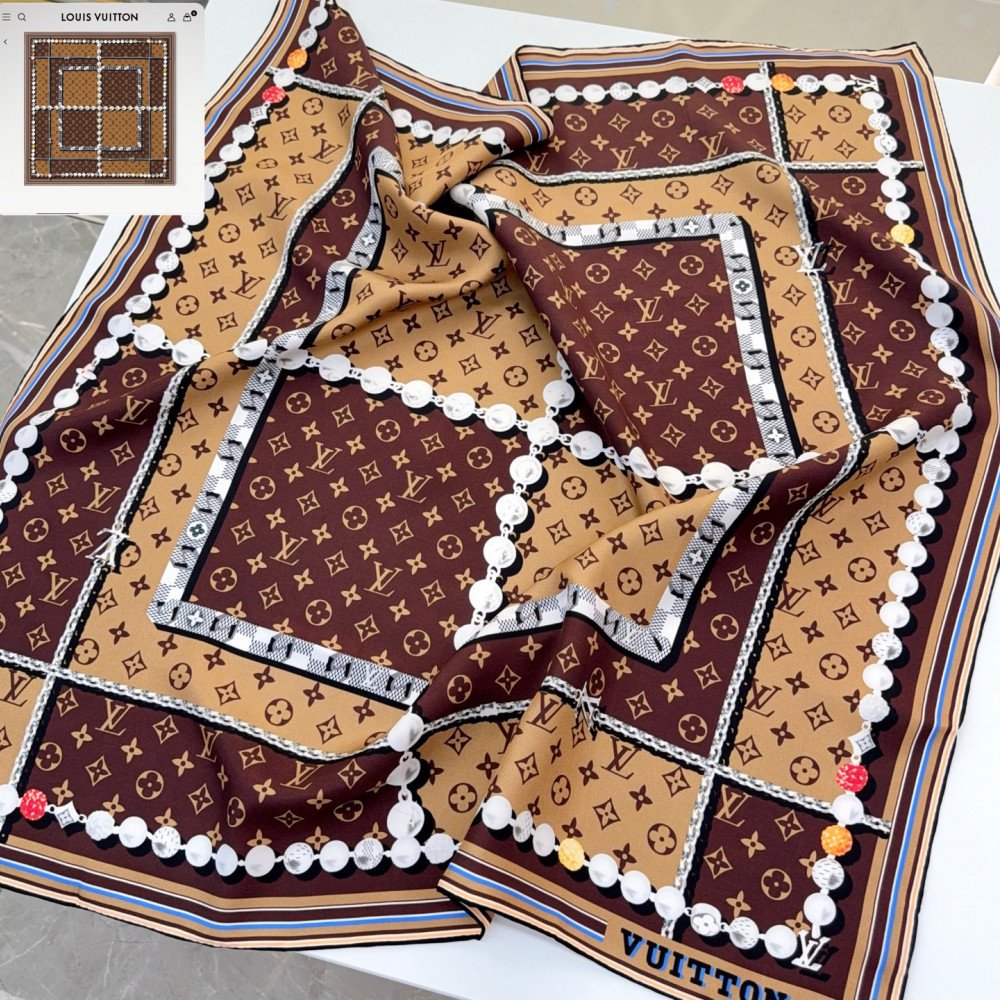 Louis Vuitton 100% Mulberry Silk 90cm Scarf!  