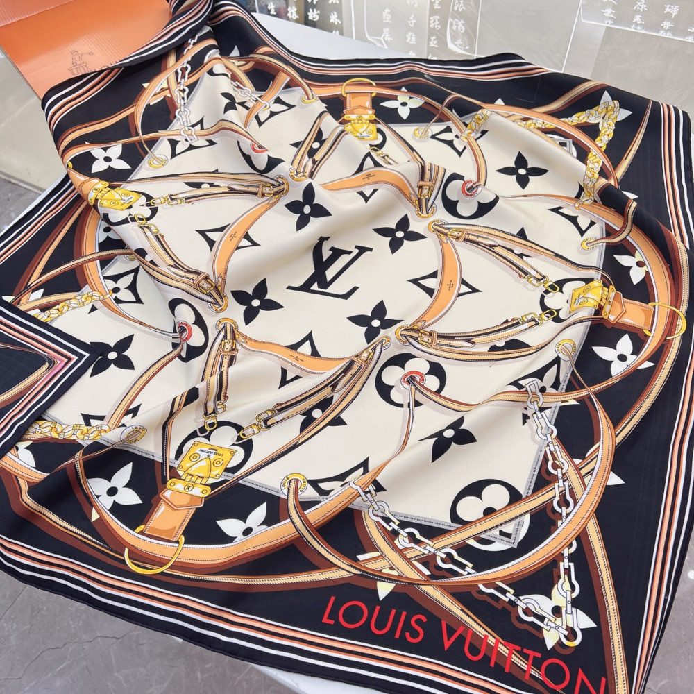 Louis Vuitton 100% Mulberry Silk 90cm Scarf!  