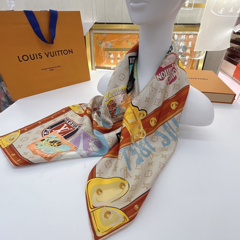 Louis Vuitton 100% Mulberry Silk 90cm Scarf! Louis Vuitton 100% Mulberry Silk 90cm Scarf!