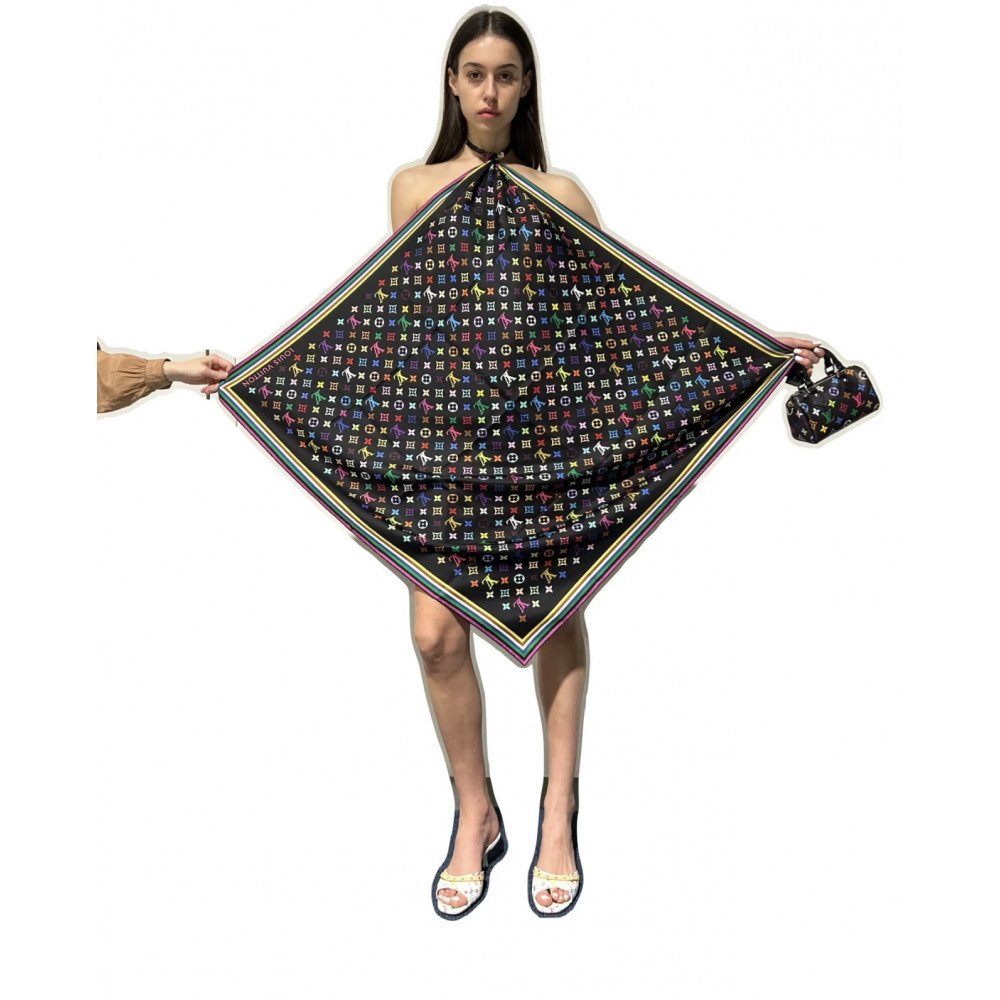 Louis Vuitton 100% Mulberry Silk 90cm Scarf! Louis Vuitton 100% Mulberry Silk 90cm Scarf!