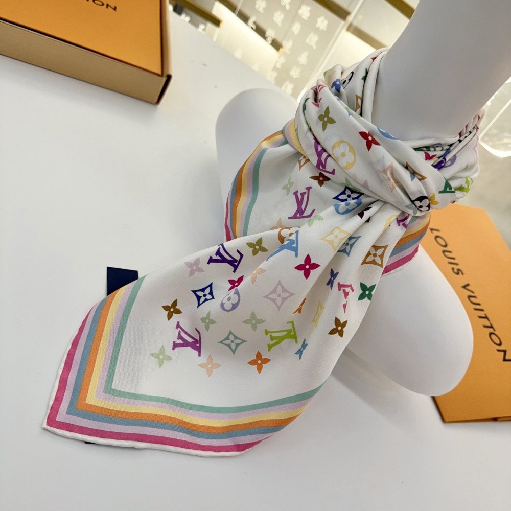 Louis Vuitton 100% Mulberry Silk 90cm Scarf! Louis Vuitton 100% Mulberry Silk 90cm Scarf!