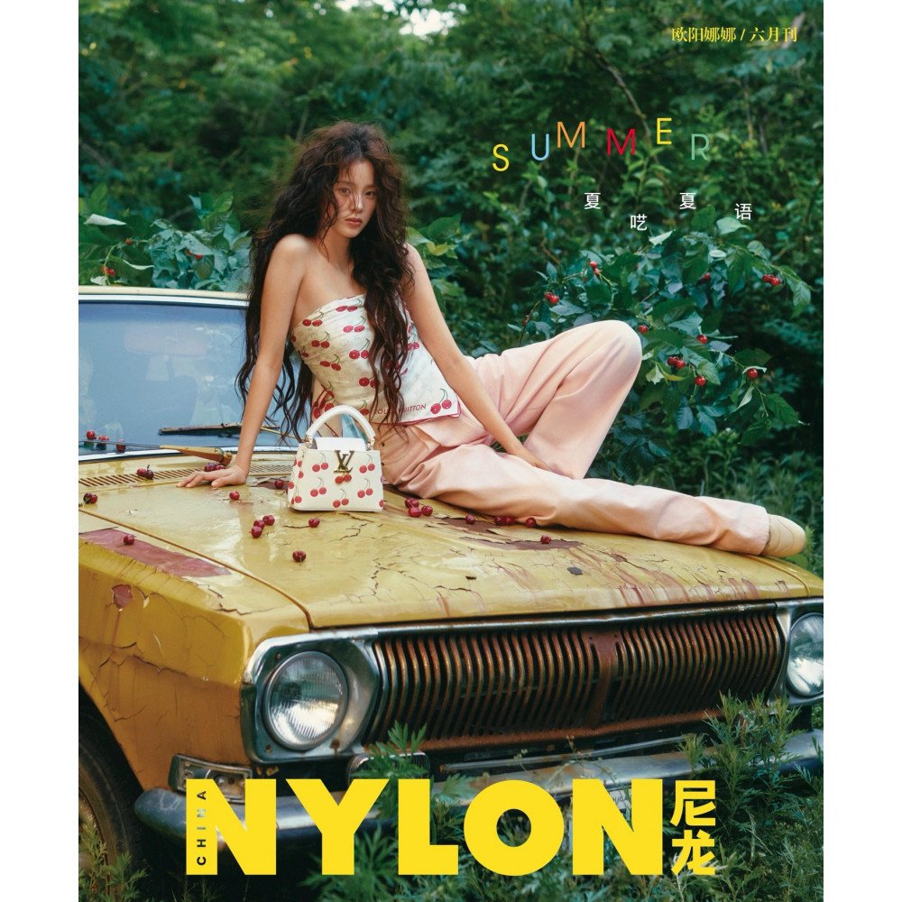 Louis Vuitton 100% Mulberry Silk 90cm Scarf! Louis Vuitton 100% Mulberry Silk 90cm Scarf!