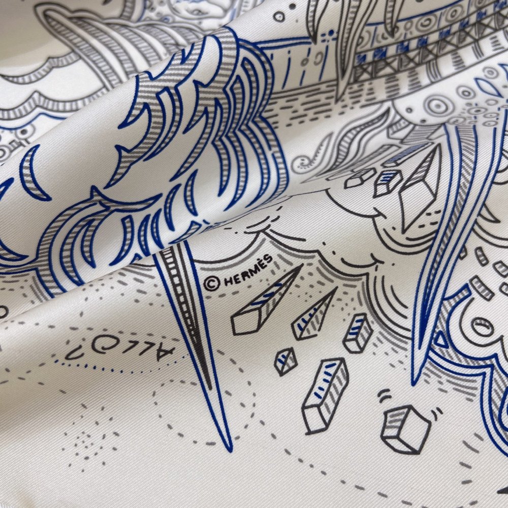 Hermès 90cm 100% Pure Silk Square Scarf! Hermès 90cm 100% Pure Silk Square Scarf!