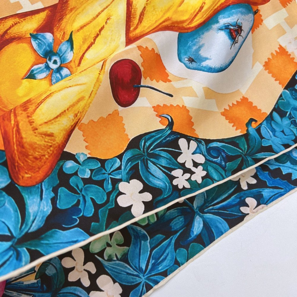 Hermès 90cm 100% Pure Silk Square Scarf! Hermès 90cm 100% Pure Silk Square Scarf!