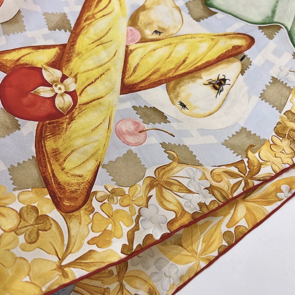 Hermès 90cm 100% Pure Silk Square Scarf!