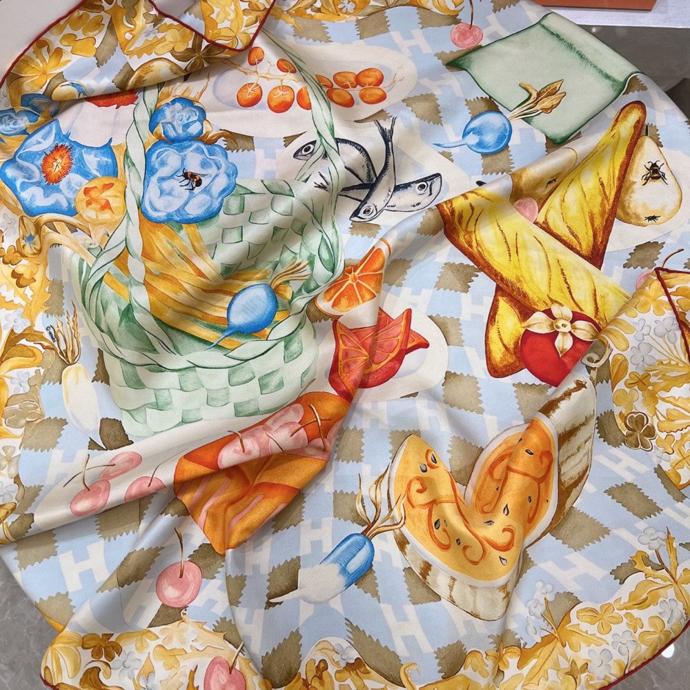 Hermès 90cm 100% Pure Silk Square Scarf!