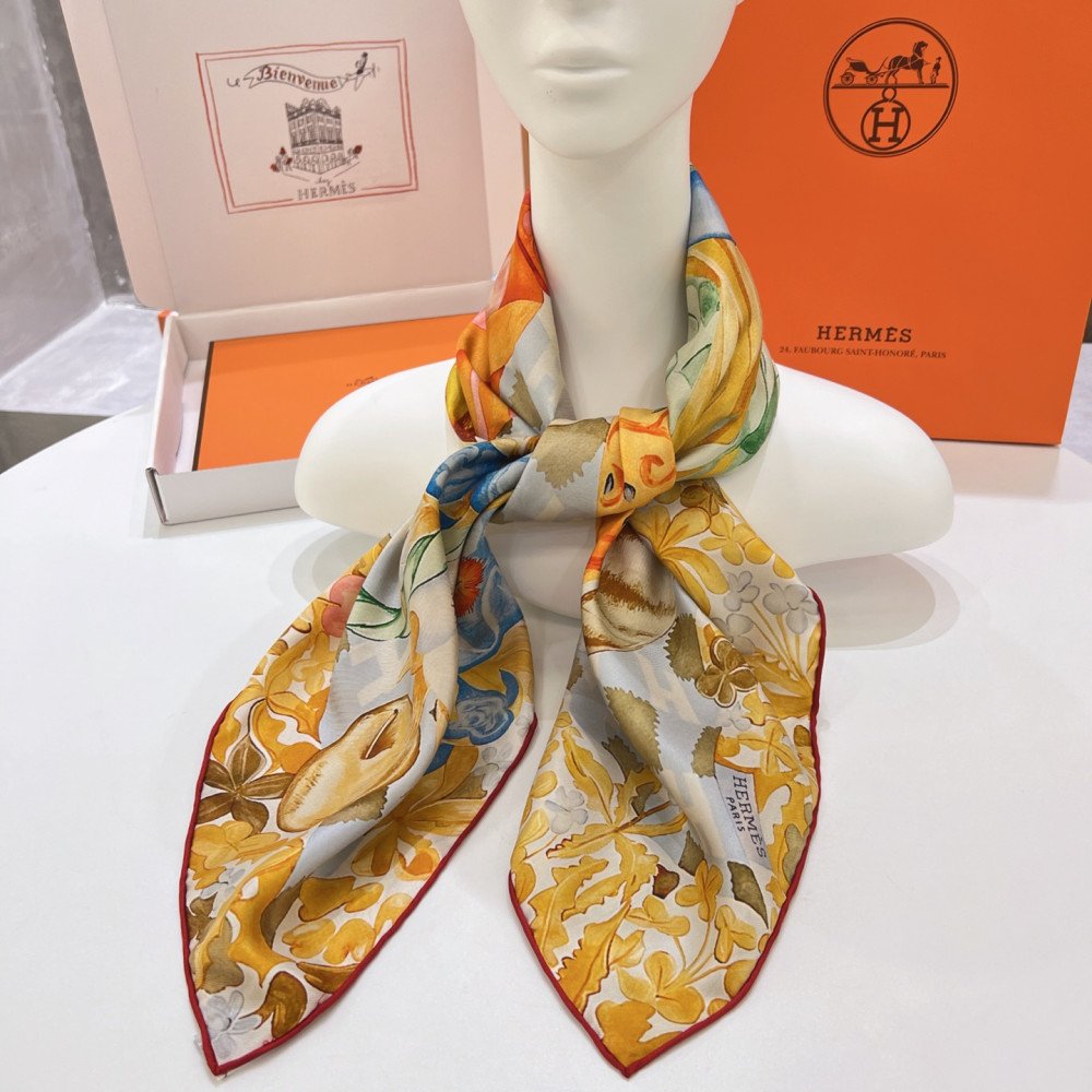 Hermès 90cm 100% Pure Silk Square Scarf!