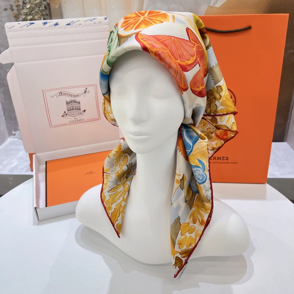 Hermès 90cm 100% Pure Silk Square Scarf!