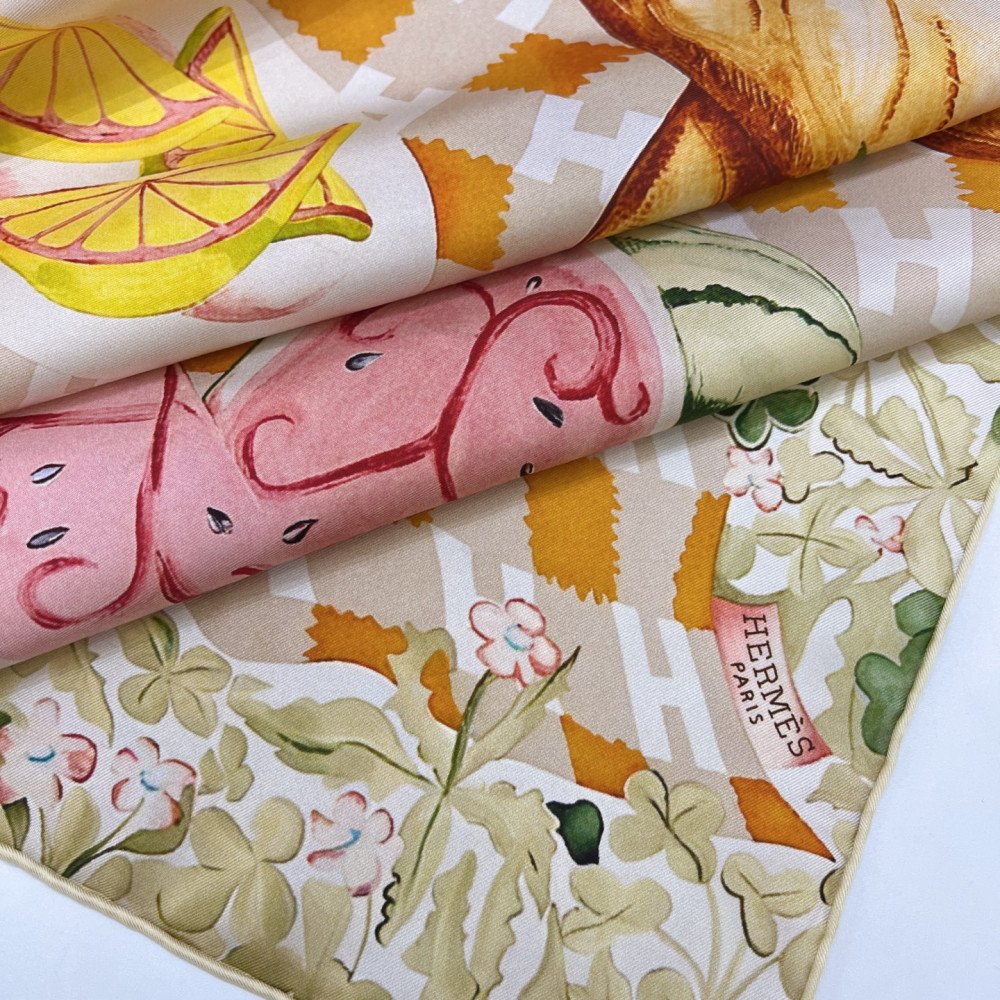 Hermès 90cm 100% Pure Silk Square Scarf!