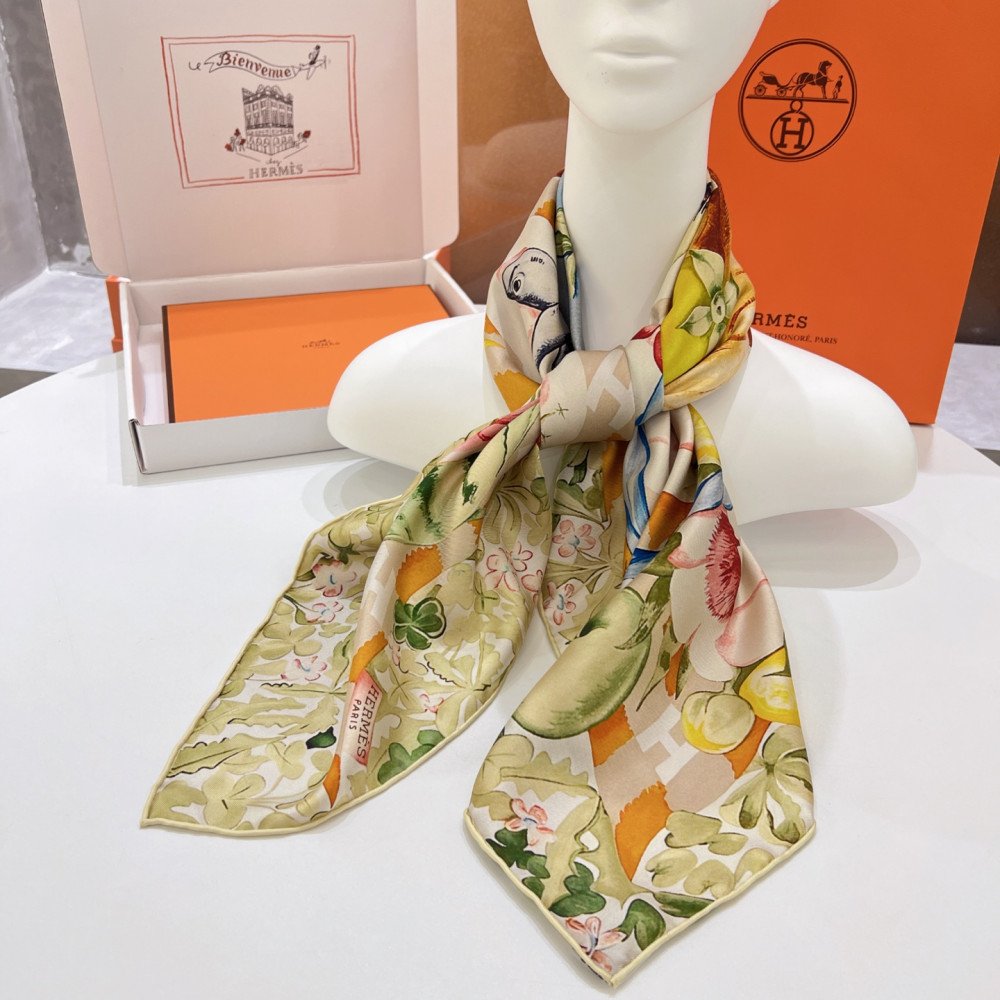 Hermès 90cm 100% Pure Silk Square Scarf!