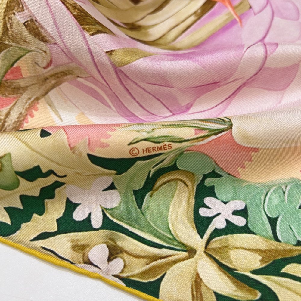 Hermès 90cm 100% Pure Silk Square Scarf!