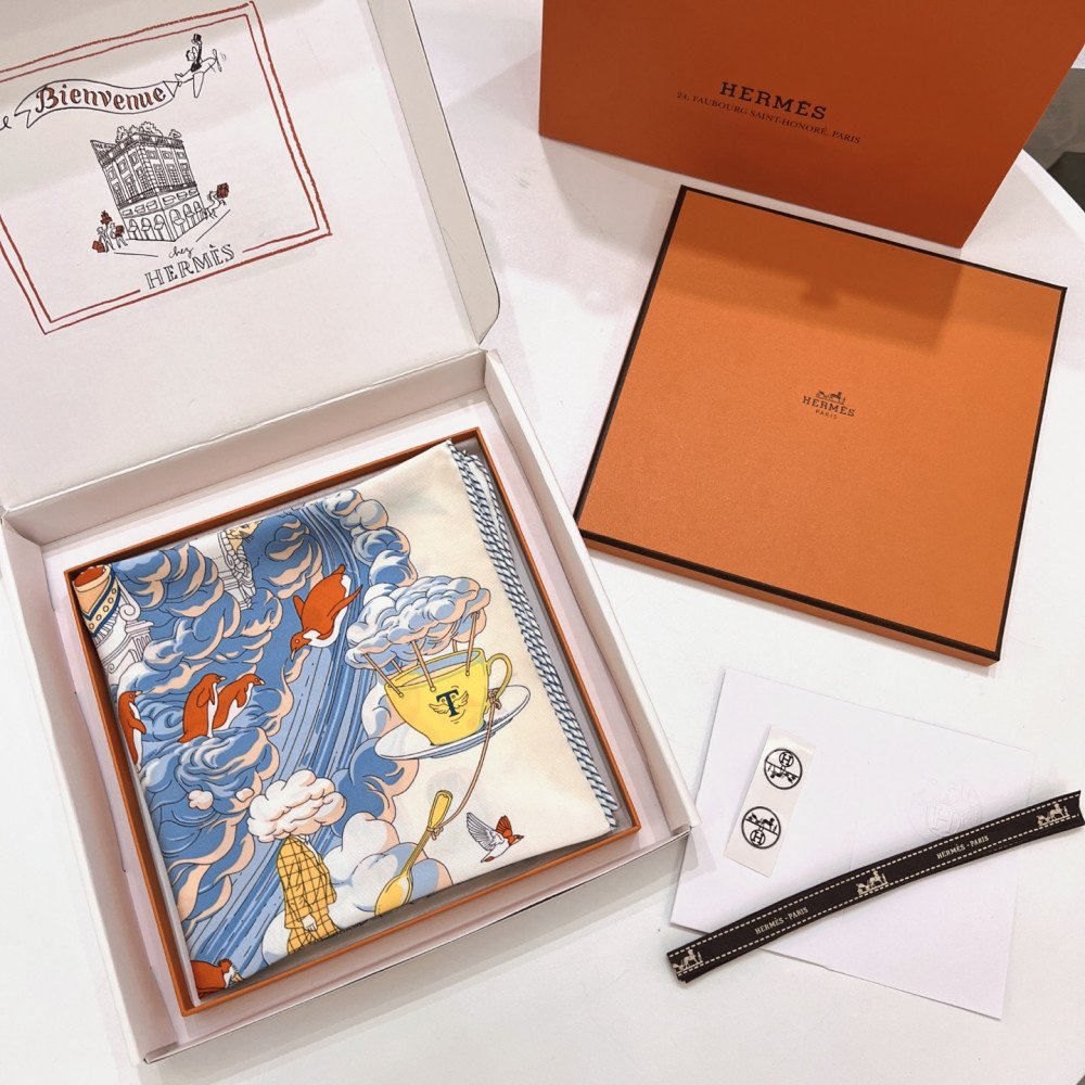 Hermès 90cm 100% Pure Silk Square Scarf!