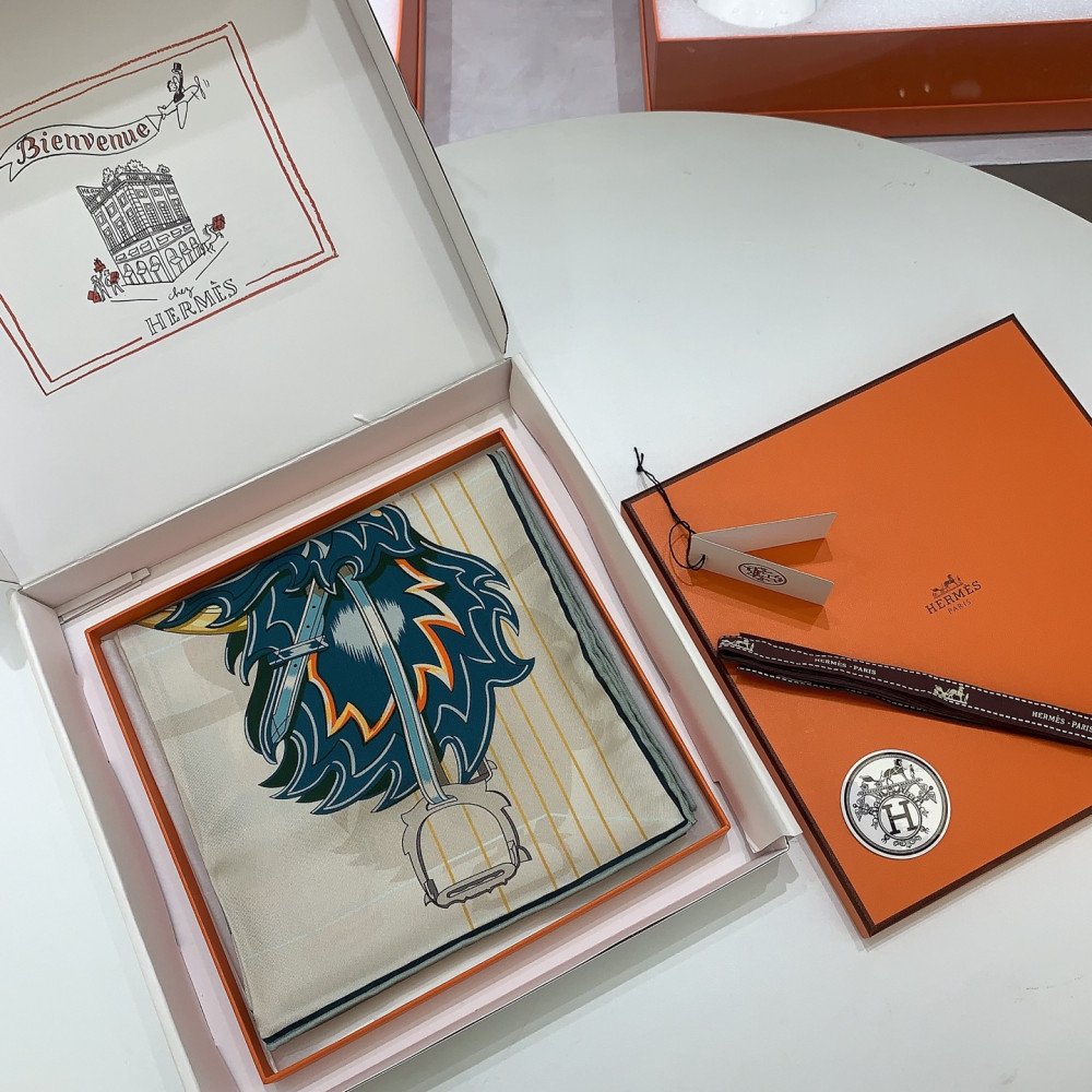 Hermès 90cm 100% Pure Silk Square Scarf!