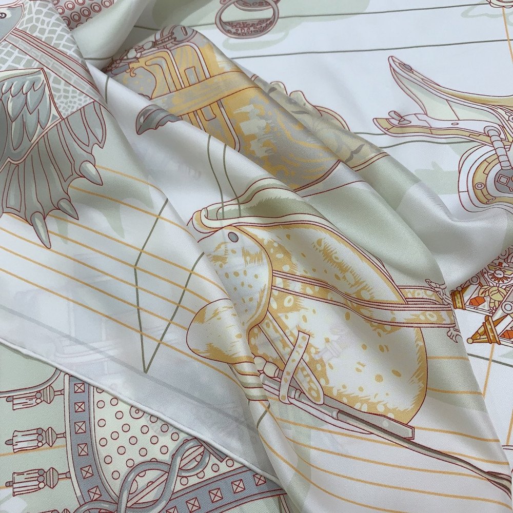 Hermès 90cm 100% Pure Silk Square Scarf! Hermès 90cm 100% Pure Silk Square Scarf!