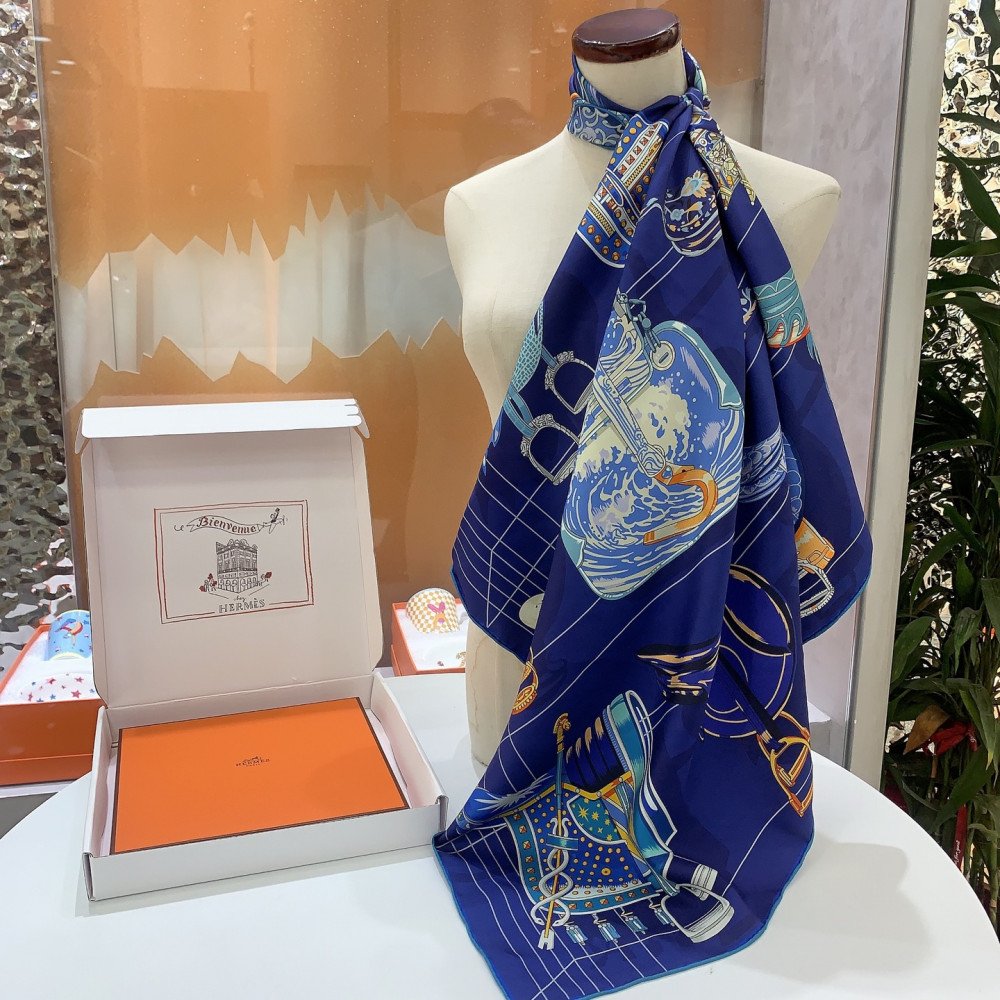 Hermès 90cm 100% Pure Silk Square Scarf! Hermès 90cm 100% Pure Silk Square Scarf!