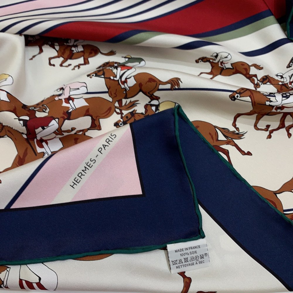 Hermès 90cm 100% Pure Silk Square Scarf!