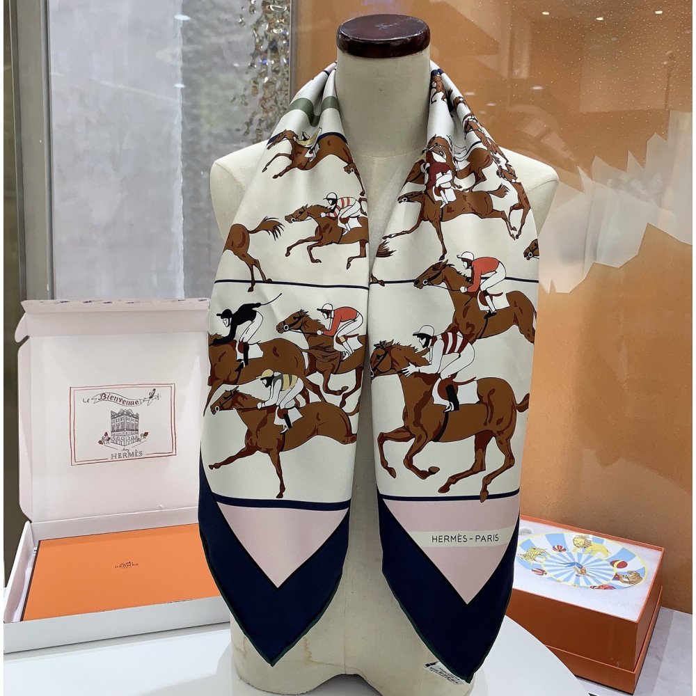 Hermès 90cm 100% Pure Silk Square Scarf!