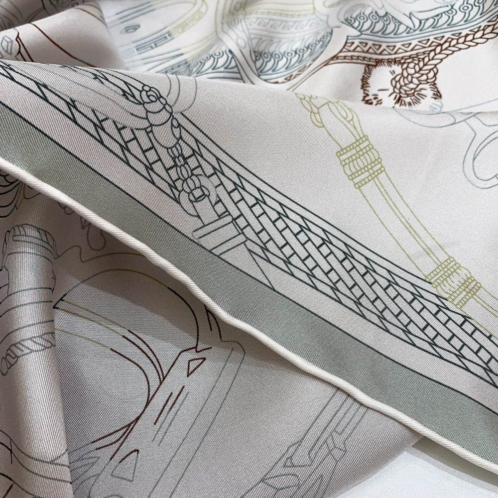 Hermès 90cm 100% Pure Silk Square Scarf!