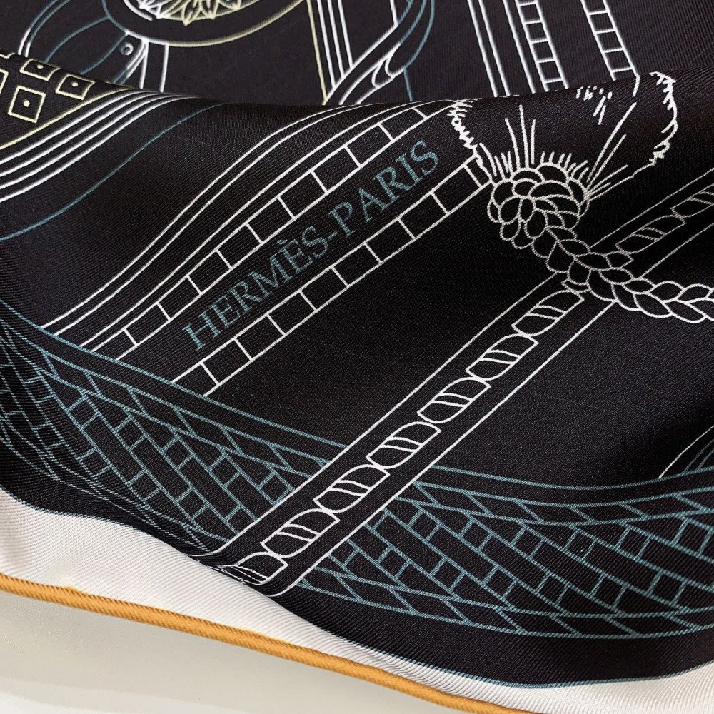 Hermès 90cm 100% Pure Silk Square Scarf! Hermès 90cm 100% Pure Silk Square Scarf!