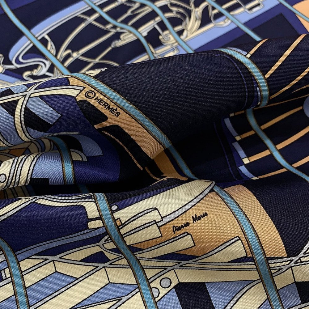 Hermès 90cm 100% Pure Silk Square Scarf!