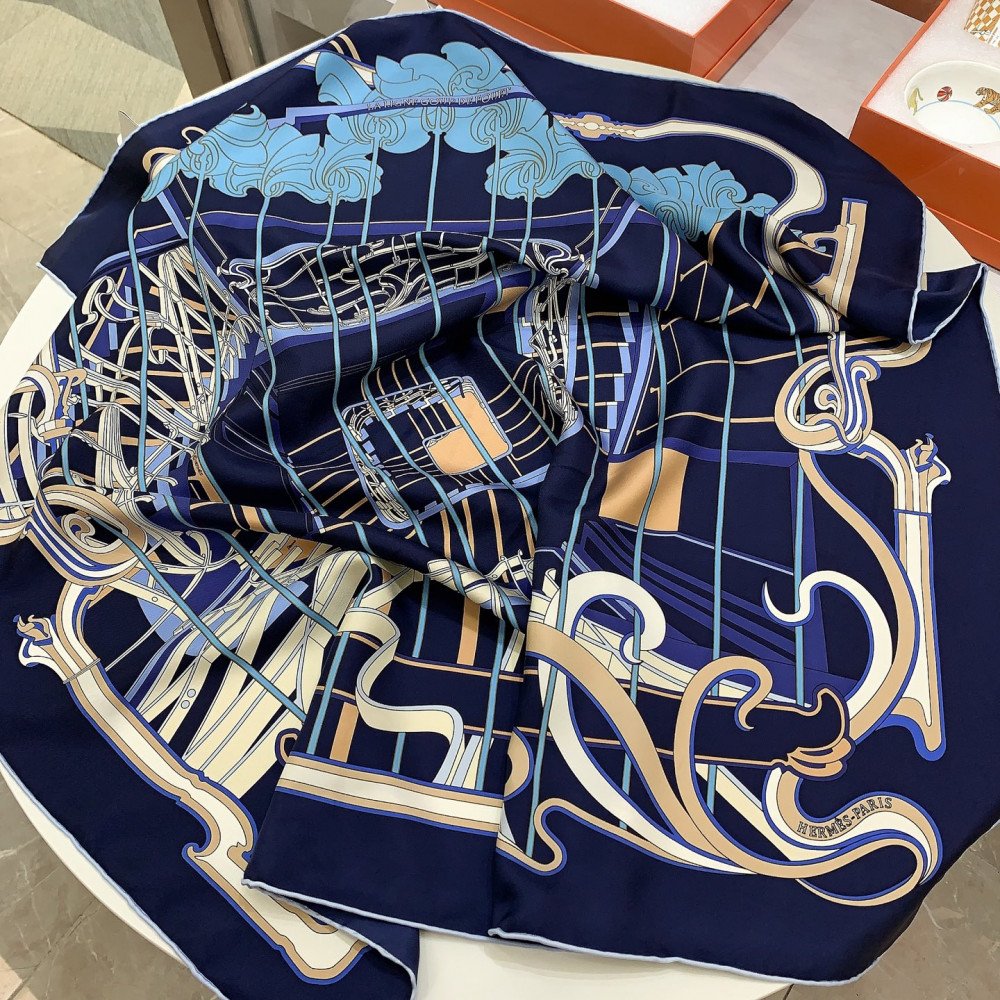 Hermès 90cm 100% Pure Silk Square Scarf!