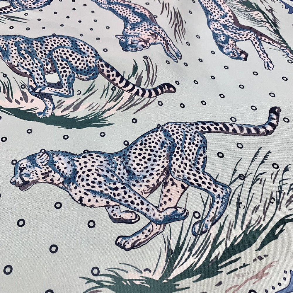 Hermès 90cm 100% Pure Silk Square Scarf!