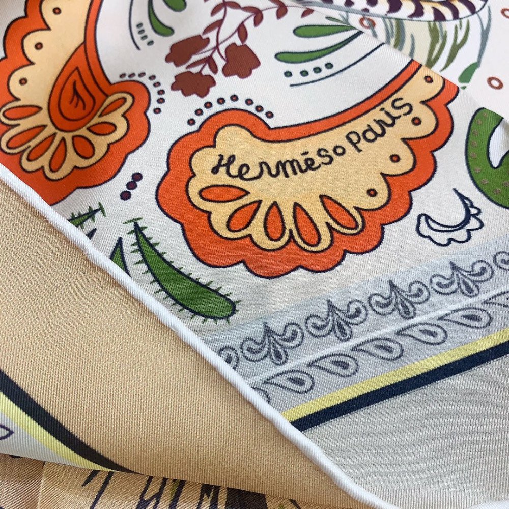 Hermès 90cm 100% Pure Silk Square Scarf! Hermès 90cm 100% Pure Silk Square Scarf!