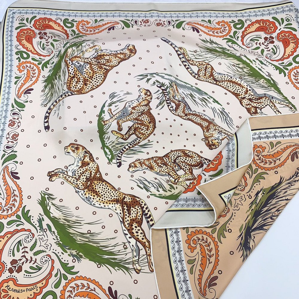 Hermès 90cm 100% Pure Silk Square Scarf! Hermès 90cm 100% Pure Silk Square Scarf!