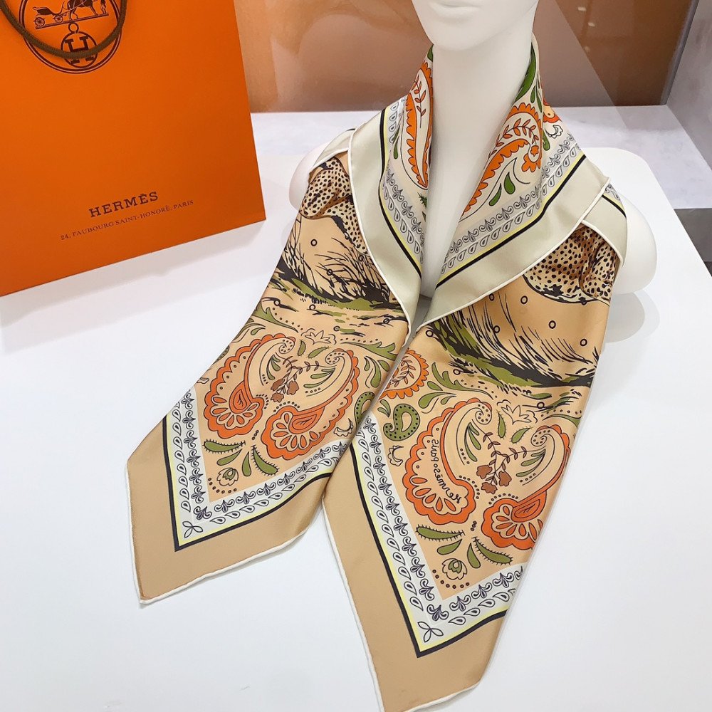 Hermès 90cm 100% Pure Silk Square Scarf! Hermès 90cm 100% Pure Silk Square Scarf!