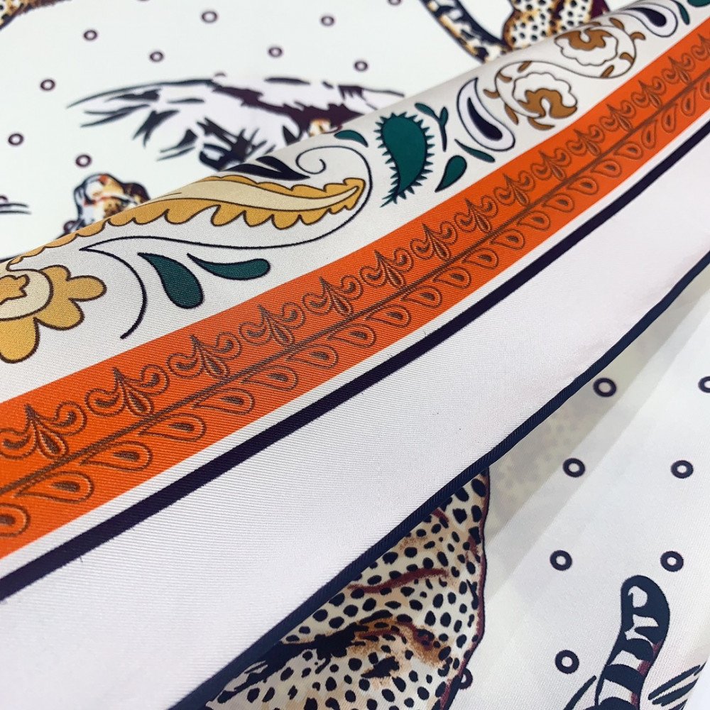 Hermès 90cm 100% Pure Silk Square Scarf! Hermès 90cm 100% Pure Silk Square Scarf!