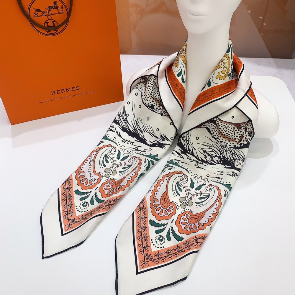 Hermès 90cm 100% Pure Silk Square Scarf! Hermès 90cm 100% Pure Silk Square Scarf!