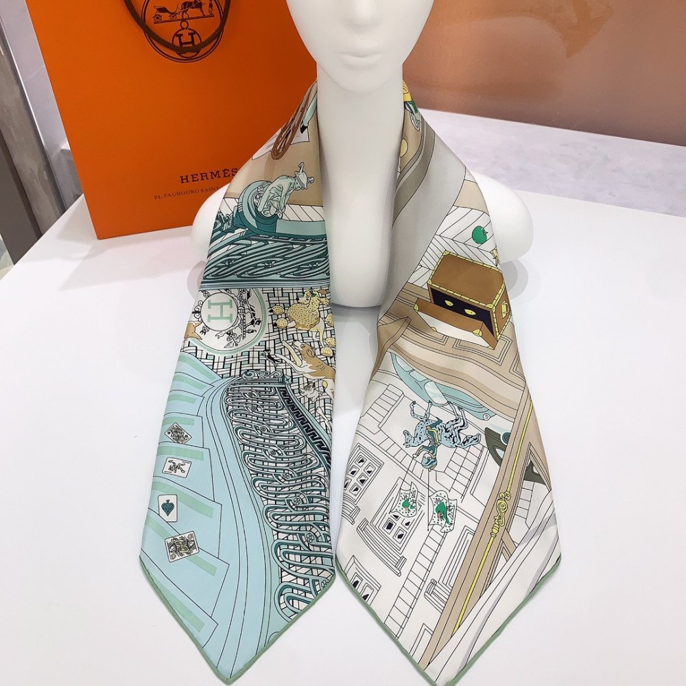 Hermès 90cm 100% Pure Silk Square Scarf!