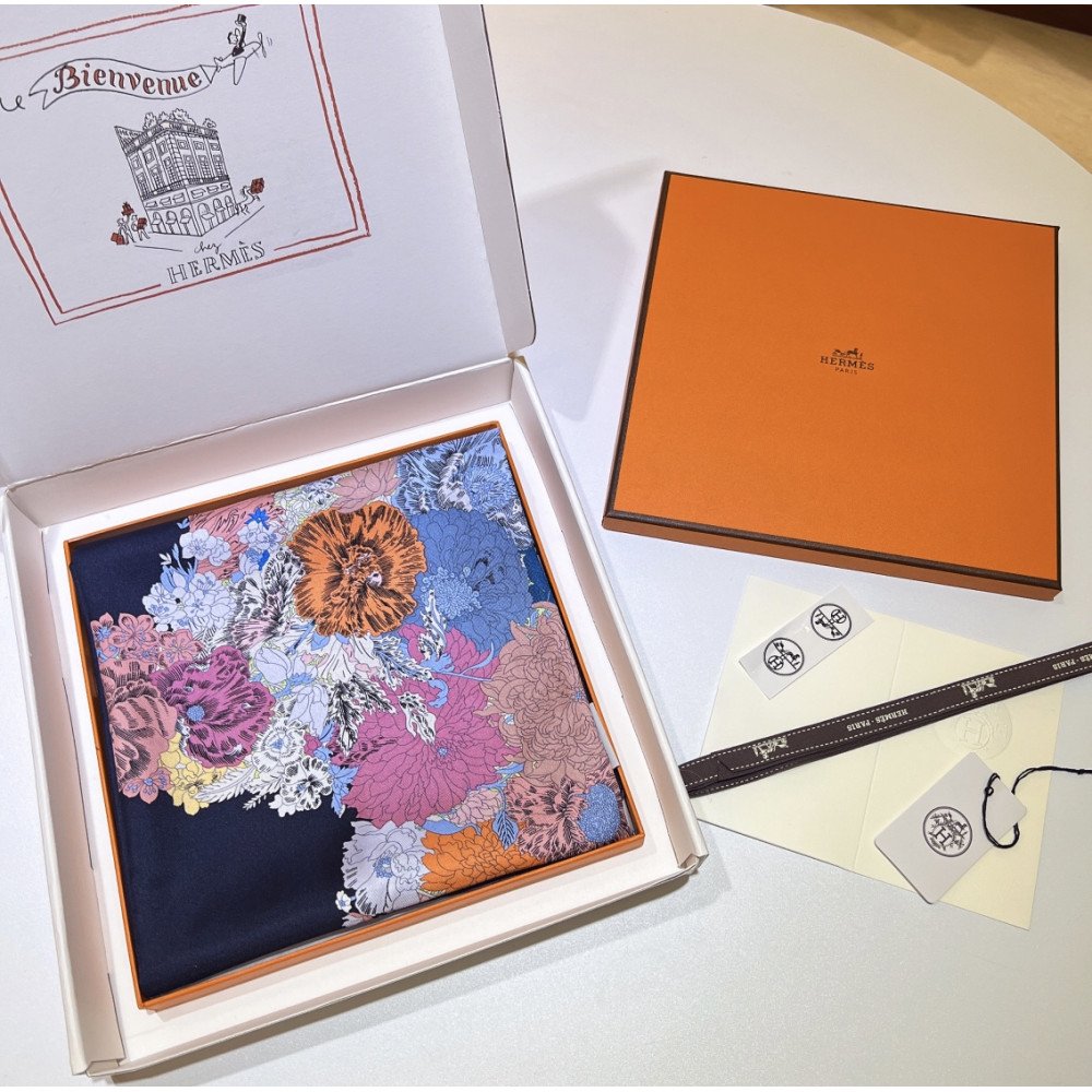Hermès 90cm 100% Pure Silk Square Scarf! Hermès 90cm 100% Pure Silk Square Scarf!