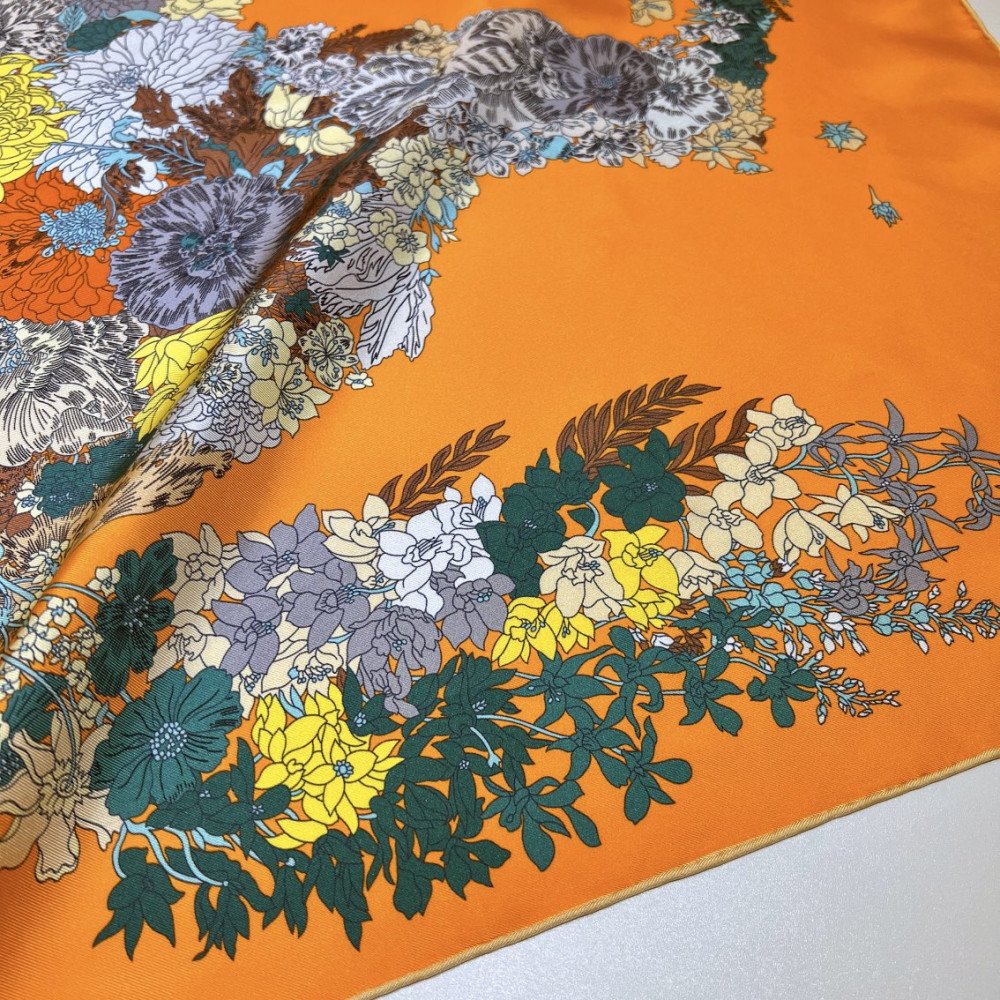 Hermès 90cm 100% Pure Silk Square Scarf!