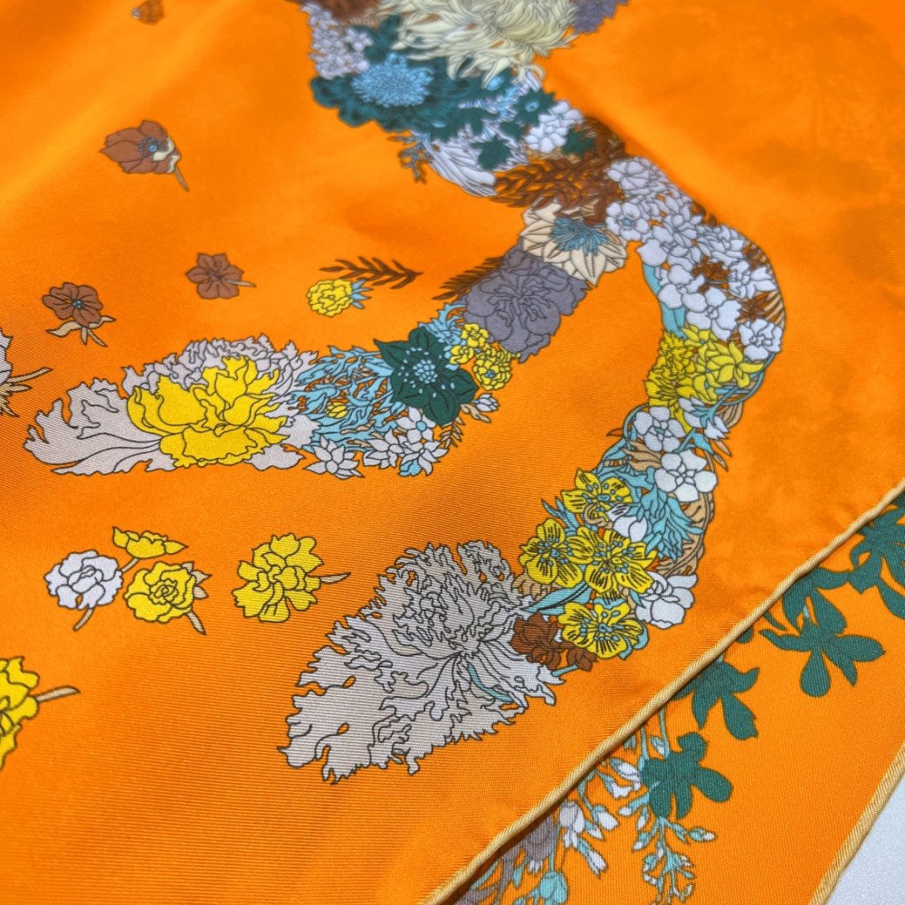 Hermès 90cm 100% Pure Silk Square Scarf!