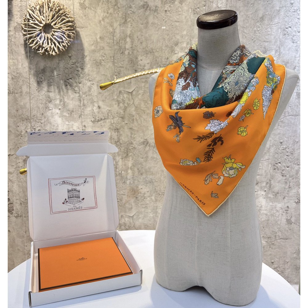 Hermès 90cm 100% Pure Silk Square Scarf!