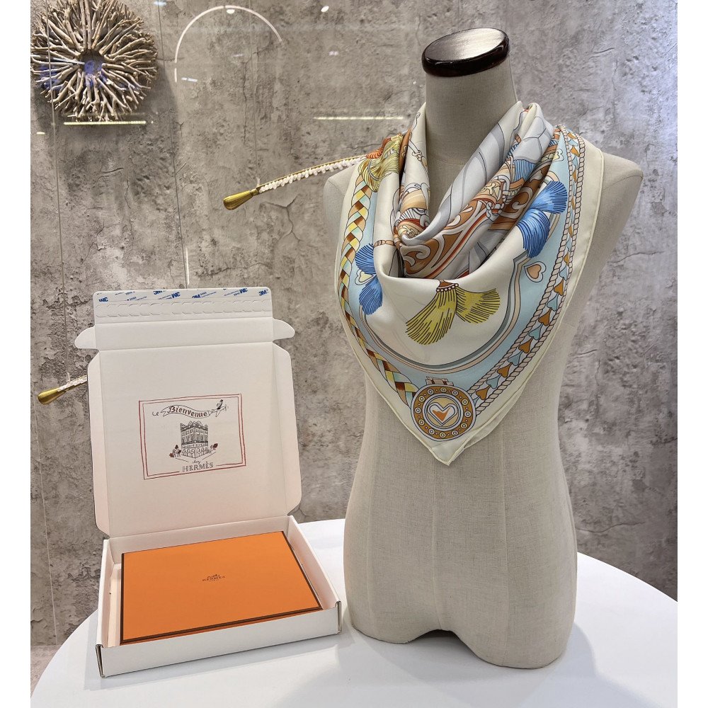 Hermès 90cm 100% Pure Silk Square Scarf! Hermès 90cm 100% Pure Silk Square Scarf!