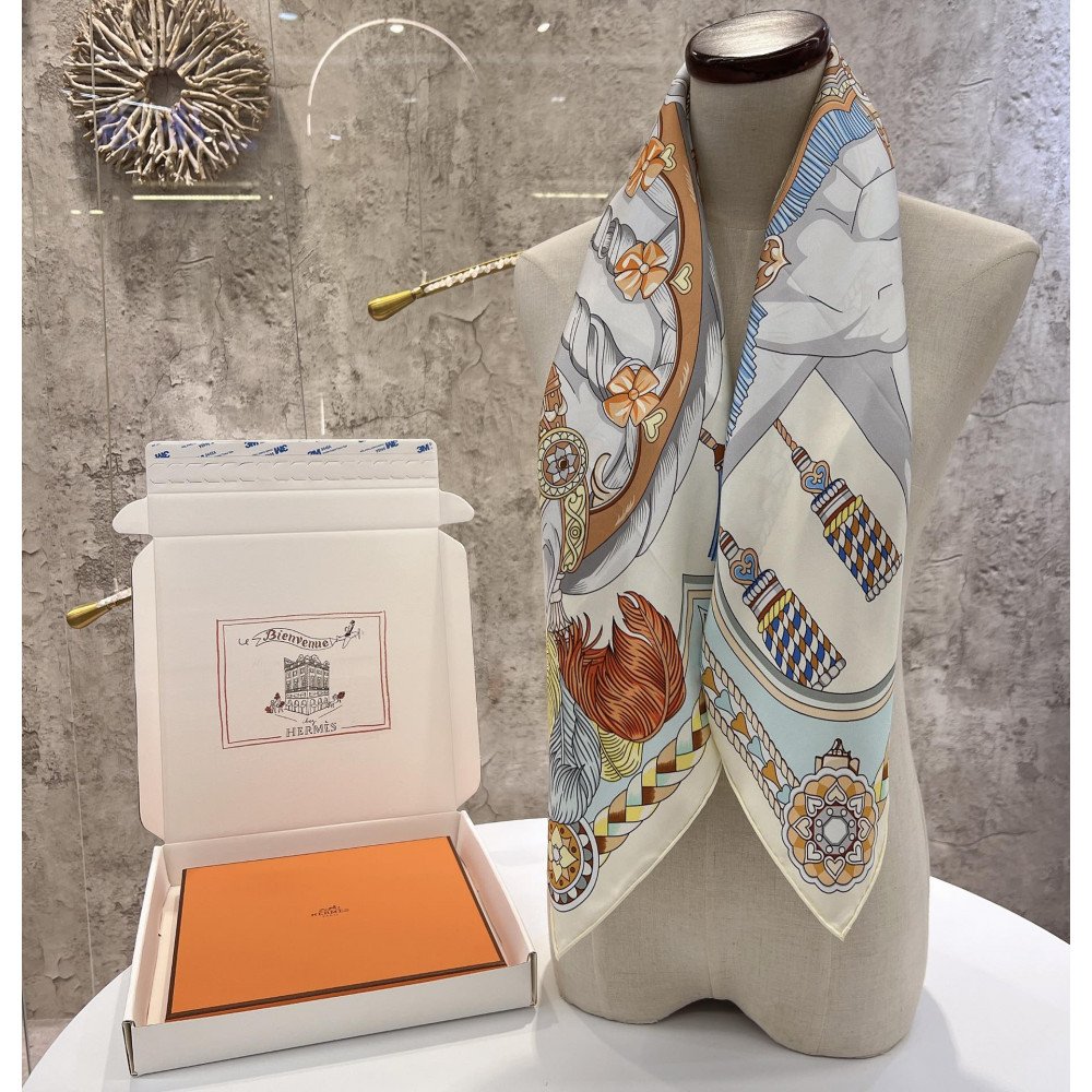 Hermès 90cm 100% Pure Silk Square Scarf! Hermès 90cm 100% Pure Silk Square Scarf!