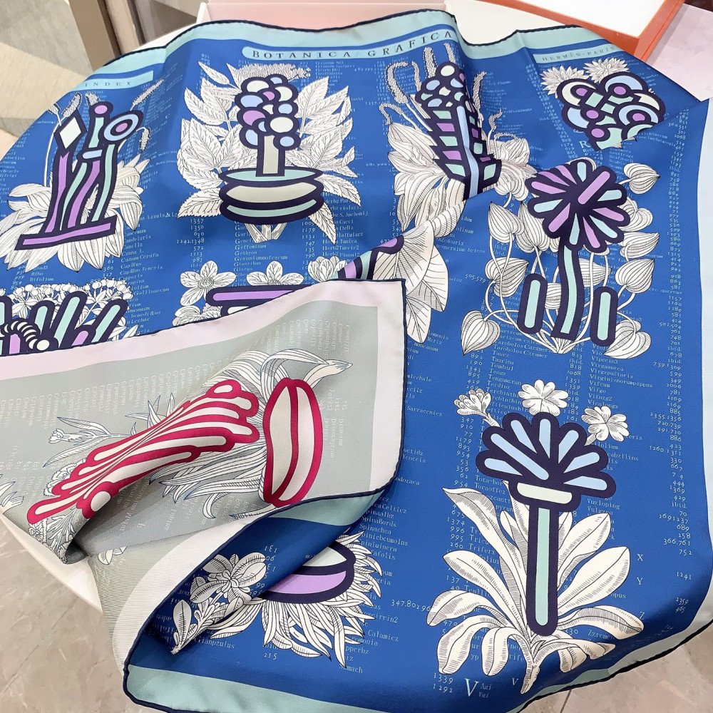 Hermès 90cm 100% Pure Silk Square Scarf!